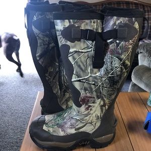 Waterproof  muck boots